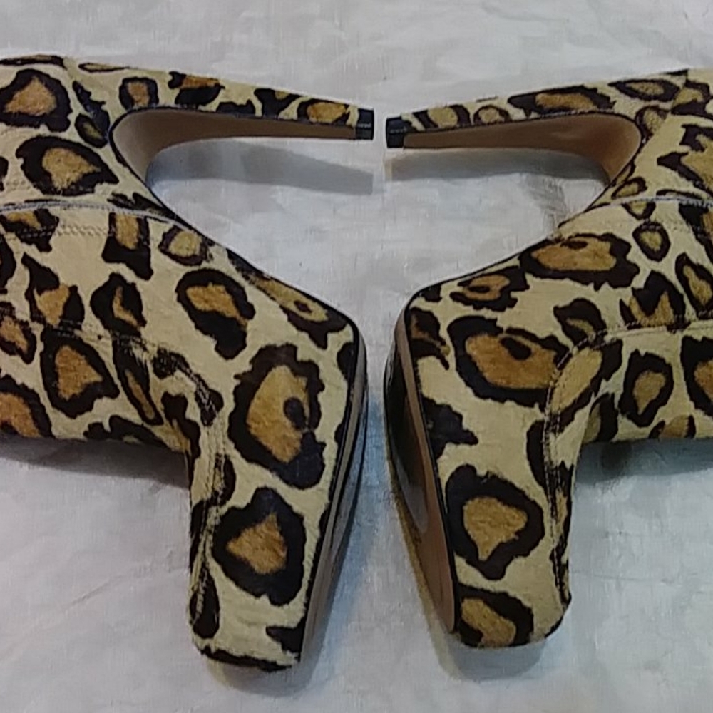 Sam Edelman Leopard Print Booties - Picture 3 of 5